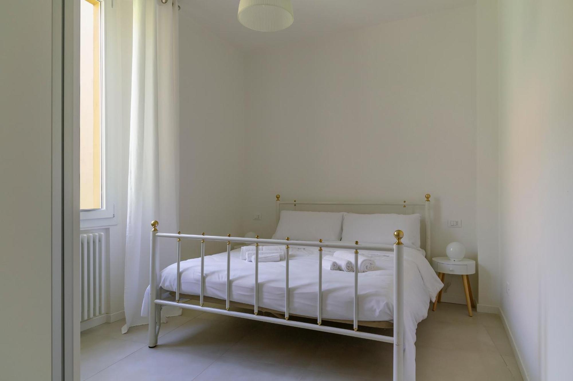 Apartment Amos - 5 Minutes From Piazza Maggiore Bologna Exterior foto